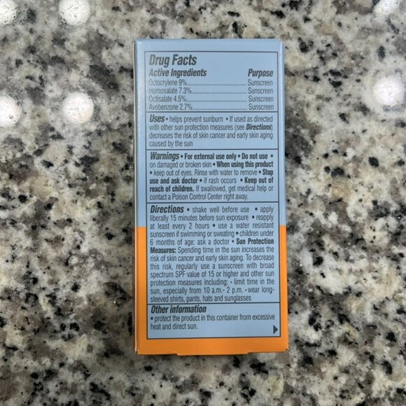 ISDN Fusion Water Magic SPF 40 - Picture 3 of 5